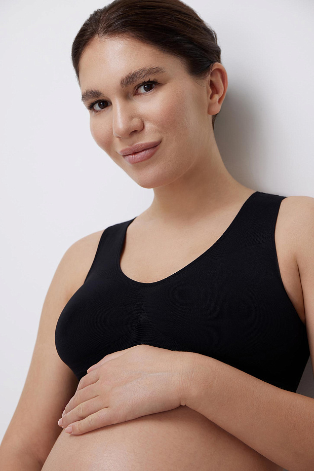 Топ на широких бретелях со съемными чашками (черный)