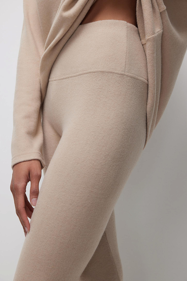 Легинсы из мягкого трикотажа (кофе с молоком)