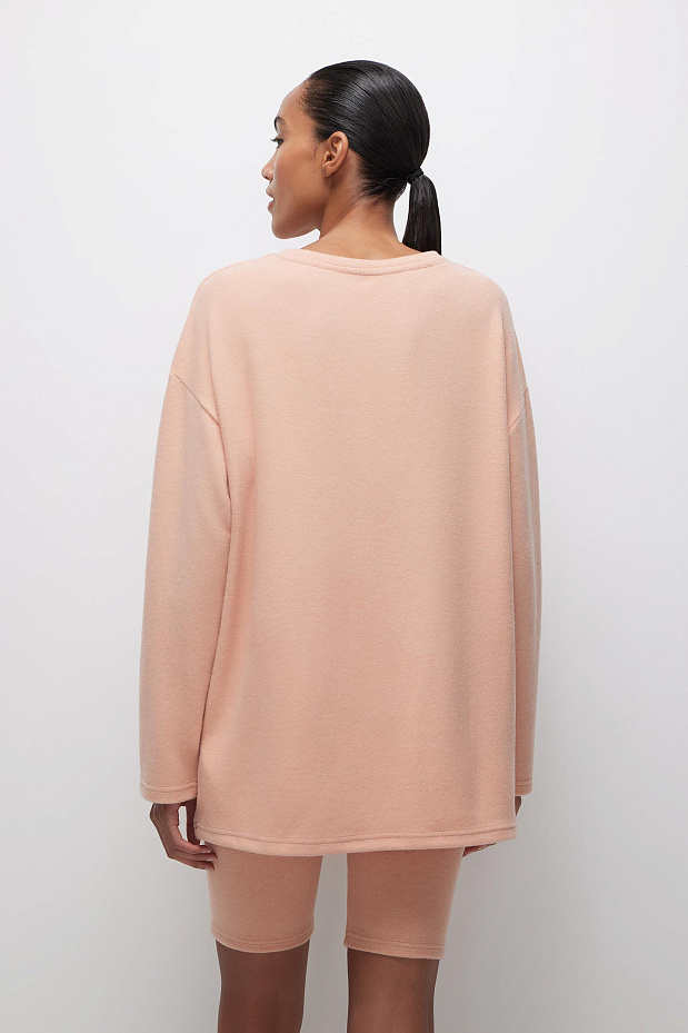 Лонгслив оверсайз из мягкого трикотажа (персиковый)