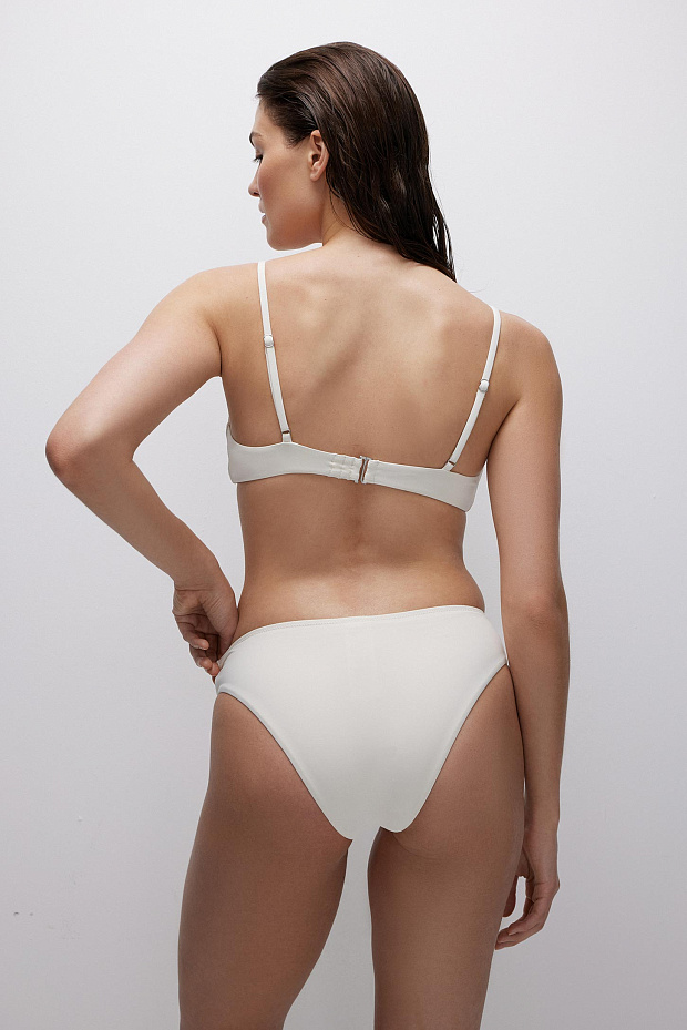 Купальные трусы-слипы с высокой посадкой (молочный)