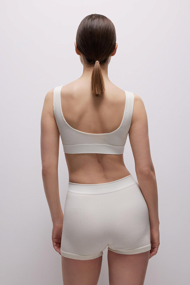 Топ на широких бретелях в рубчик (пломбир)