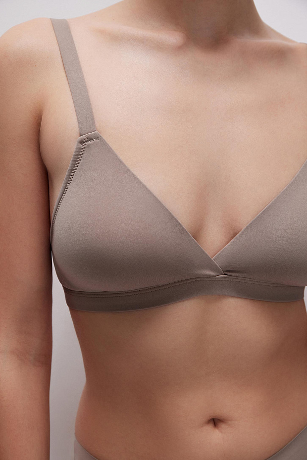 Топ с треугольными чашками на тонких бретелях (серо-бежевый)