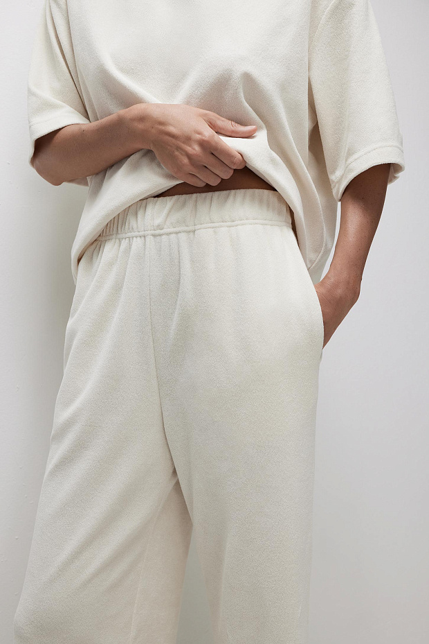 Брюки на резинке из махровой ткани (сливочный)