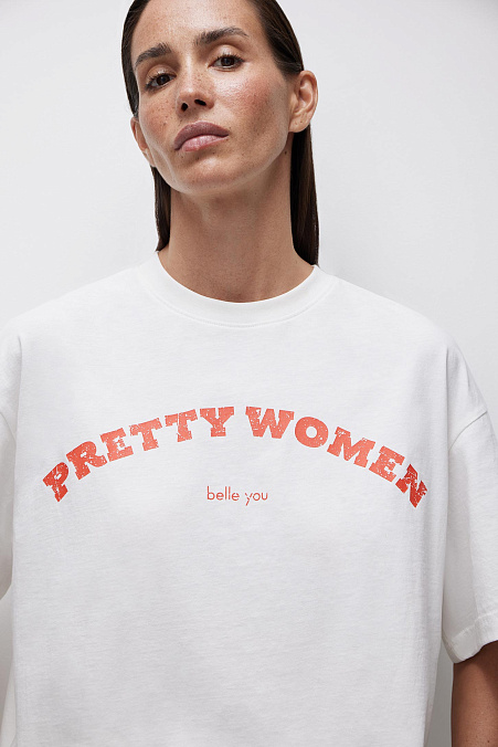 Футболка оверсайз с принтом (молочный)