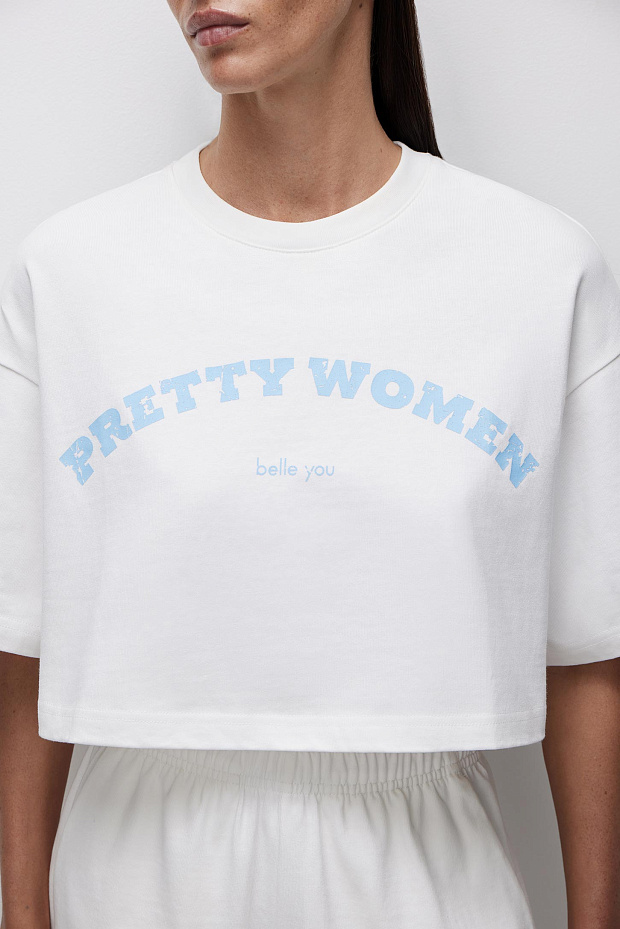 Футболка оверсайз укороченная с принтом (молочный)