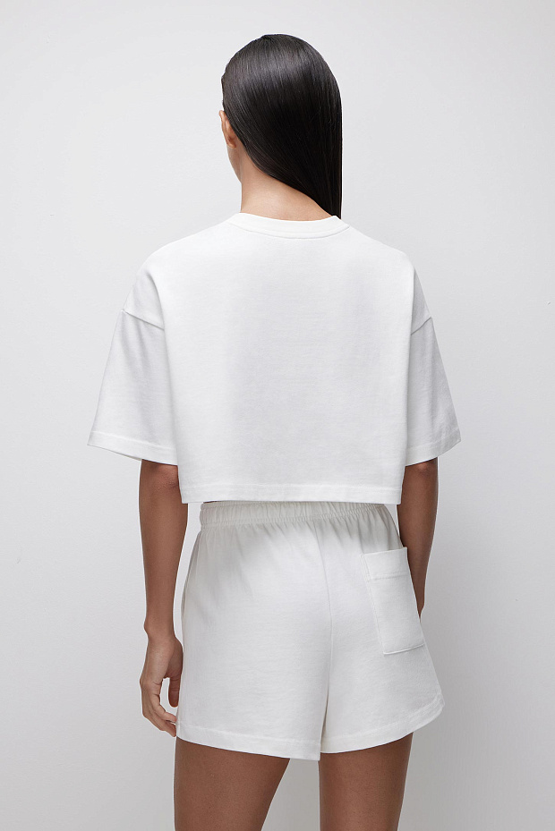 Футболка оверсайз укороченная с принтом (молочный)