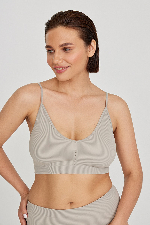 Топ в рубчик с v-образным вырезом (кофе с молоком)