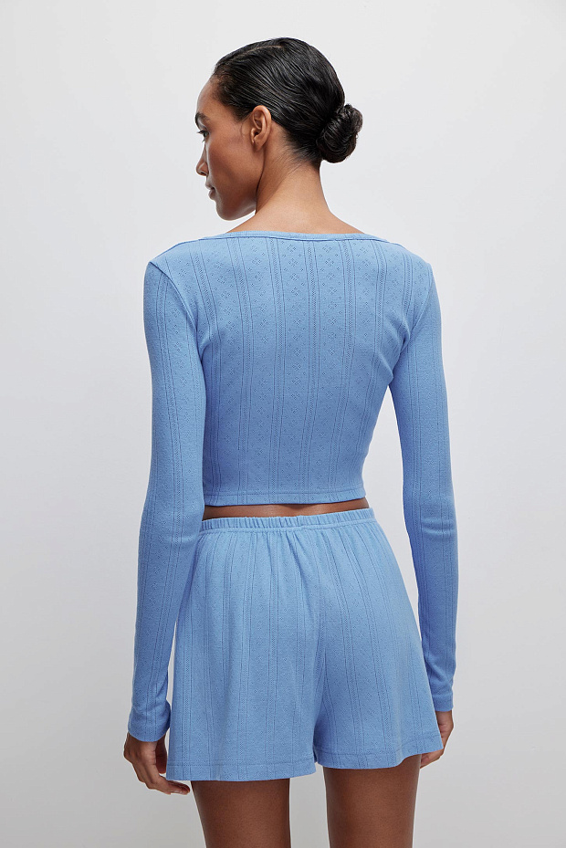 Укороченный кардиган из ажурного трикотажа (васильковый)