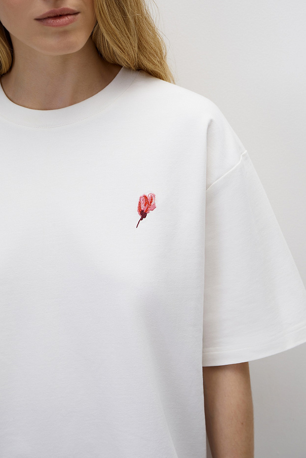 Футболка оверсайз с принтом (тофу)