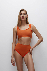 Купальный топ на широких бретелях