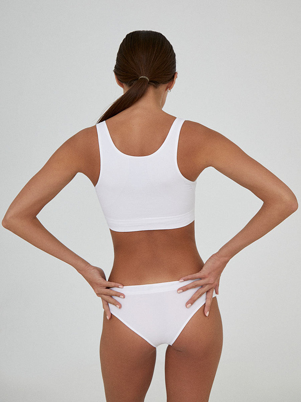 Трусы-бразильяно с низкой посадкой (белый)