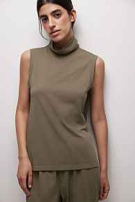 Майка с воротником Gentle