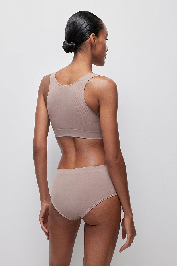 Топ на широких бретелях с V- образным вырезом до 4XL (холодный мокко)