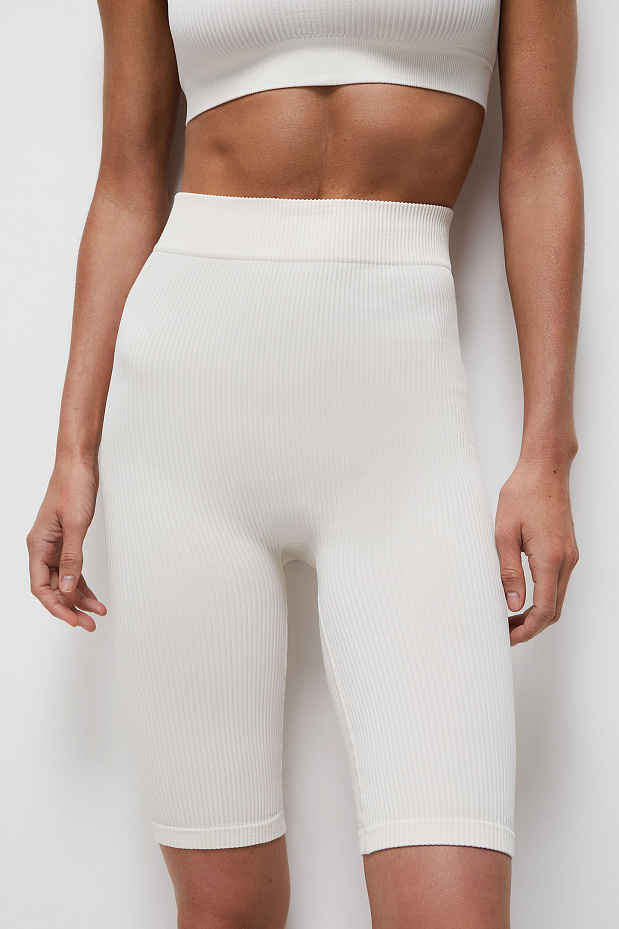 Велосипедки удлиненные в рубчик с широким поясом (молочный)