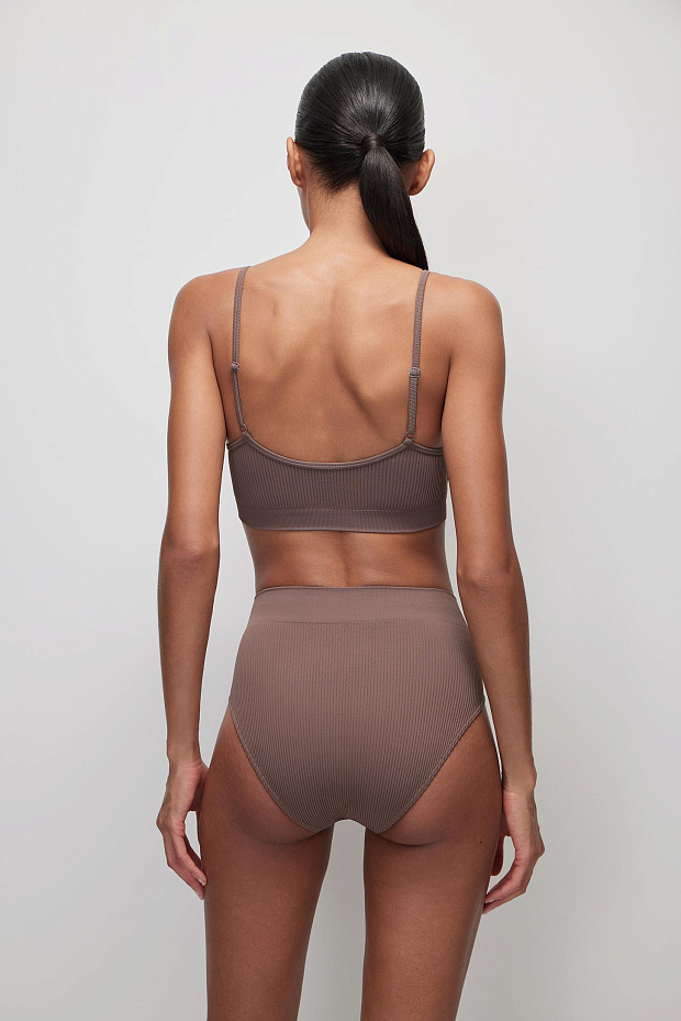 Топ на тонких бретелях (молочный шоколад)