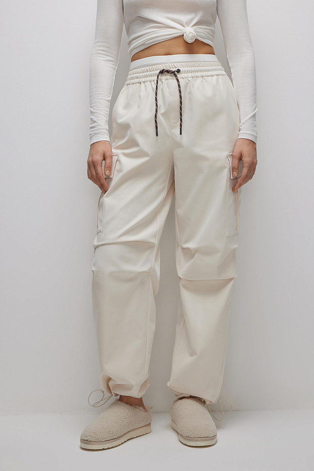 Брюки из плащевки (молочный)
