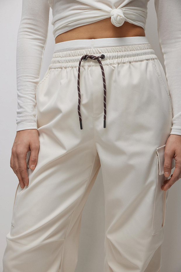 Брюки из плащевки (молочный)