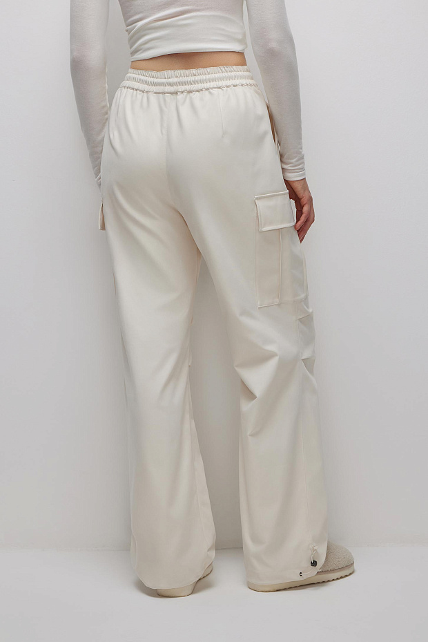 Брюки из плащевки (молочный)