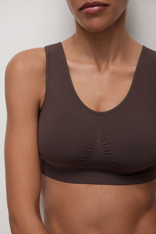 Топ на широких бретелях с чашками-вкладышами до 4XL (шоколадный)