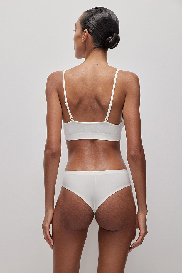 Топ на тонких бретелях Бамбук (пломбир)