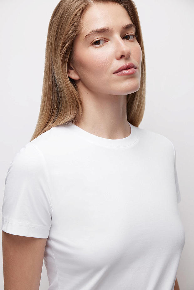 Футболка прилегающего силуэта (белый)