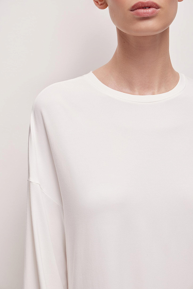 Лонгслив из бамбука (молочный)