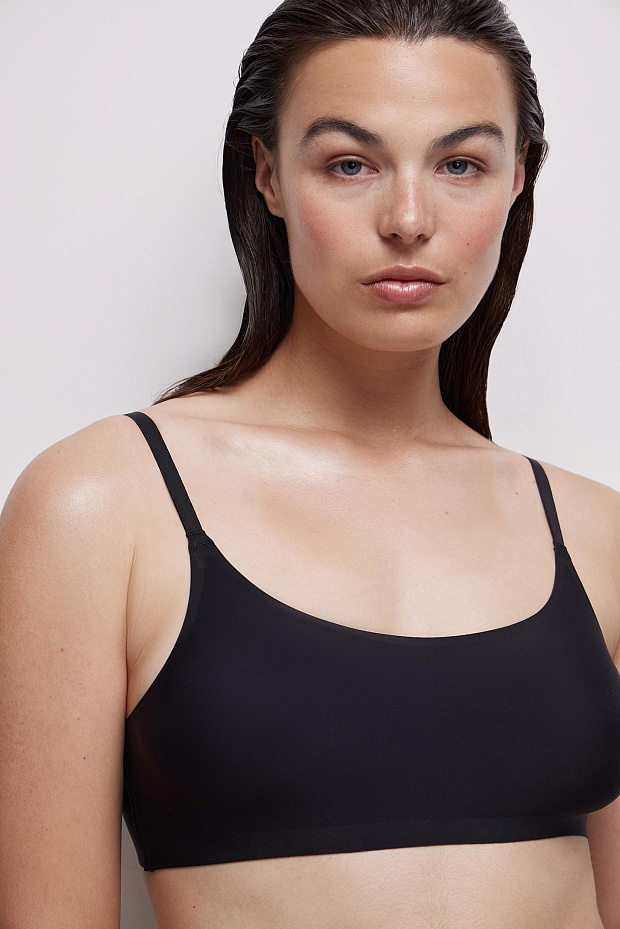 Топ на регулируемых бретелях (черный)