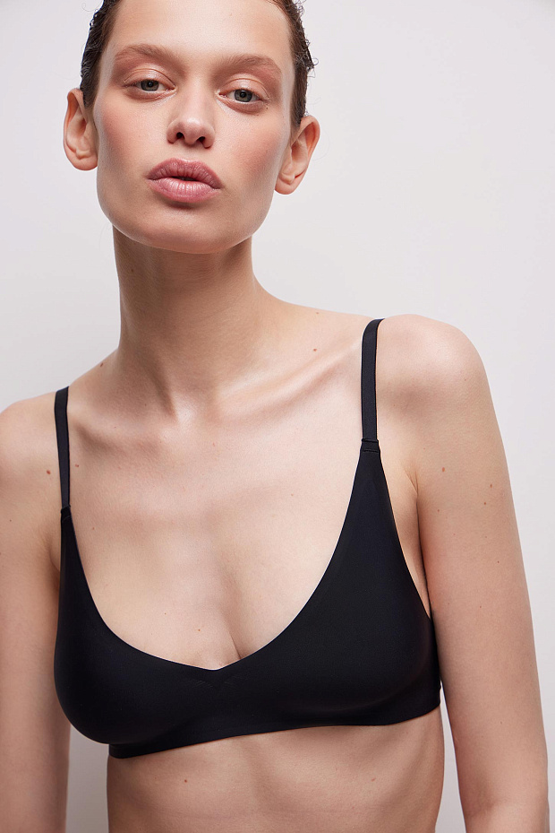 Бюстгальтер на тонких бретелях (черный)