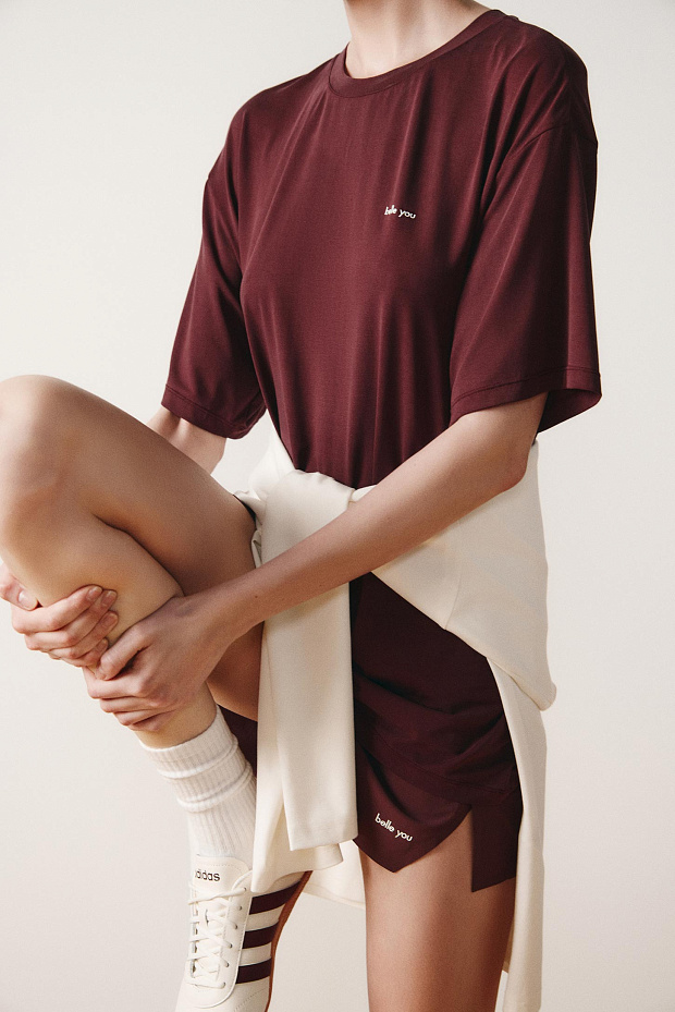 Спортивная футболка оверсайз (бордовый)