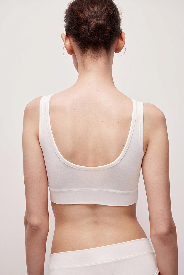 Топ на широких бретелях из бамбука (тофу)