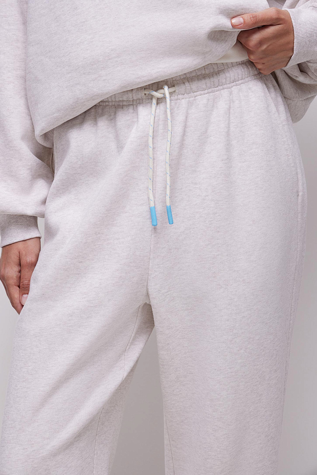 Брюки-джоггеры (молочный меланж)