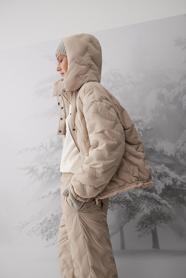 Пуховик (светло-бежевый)