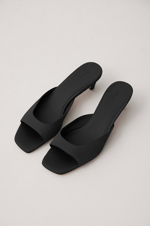 Босоножки (черный)