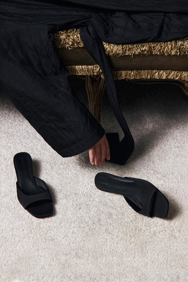 Босоножки (черный)