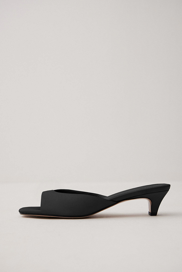 Босоножки (черный)