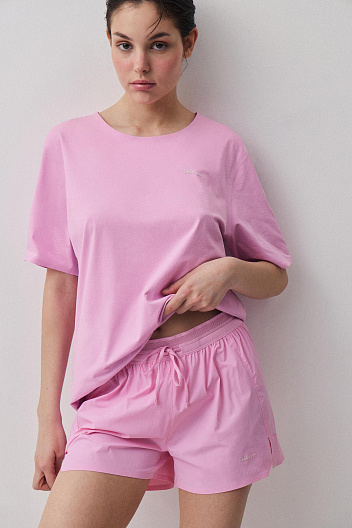 Спортивные шорты на резинке