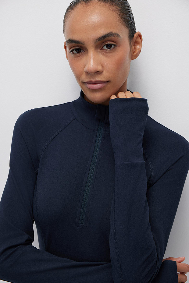 Лонгслив из мягкой микрофибры (черный)