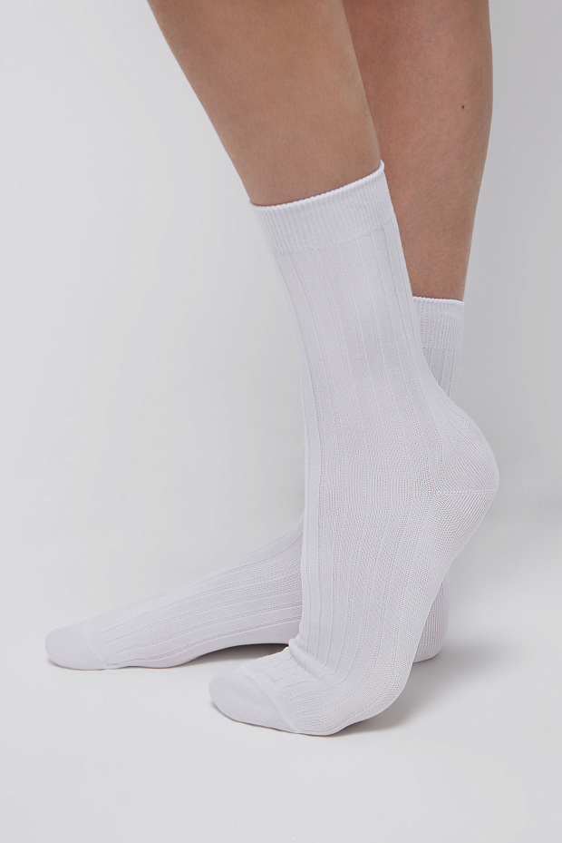 Набор хлопковых носков классической длины (белый / черный)